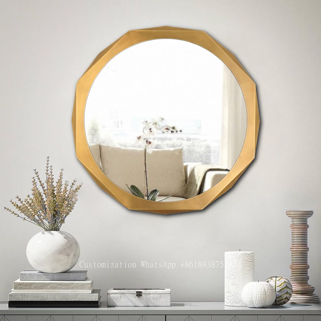 Gold Mirrors: A Glimpse into Luxury Home Decor