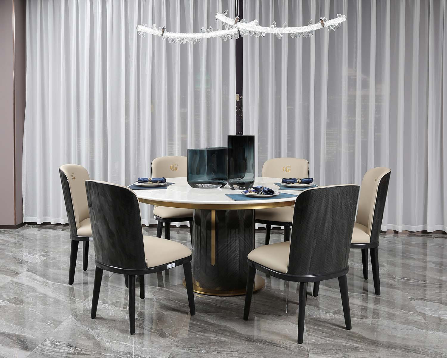 Lamp supplier：Dazzling Drops of Light: Long Chandeliers for a Modern Aesthetic